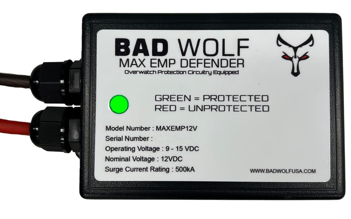 Bad Wolf MAXEMP12V Defender EMP máximo 12V 500kA Protector contra sobretensiones con MOV, TVS y GDT. Cable 8 AWG para proteger tu vehículo contra EMP, CME, llamaradas solares y más.