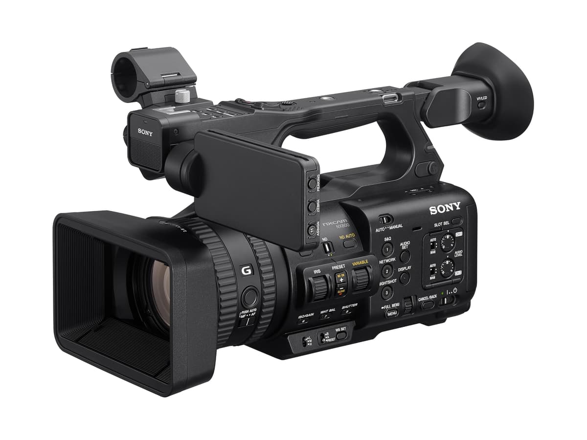 Sony NXCAM profesional 4K con sensor 1" Exmor RS, zoom 20x y AF inteligente (modelo HXRNX800)