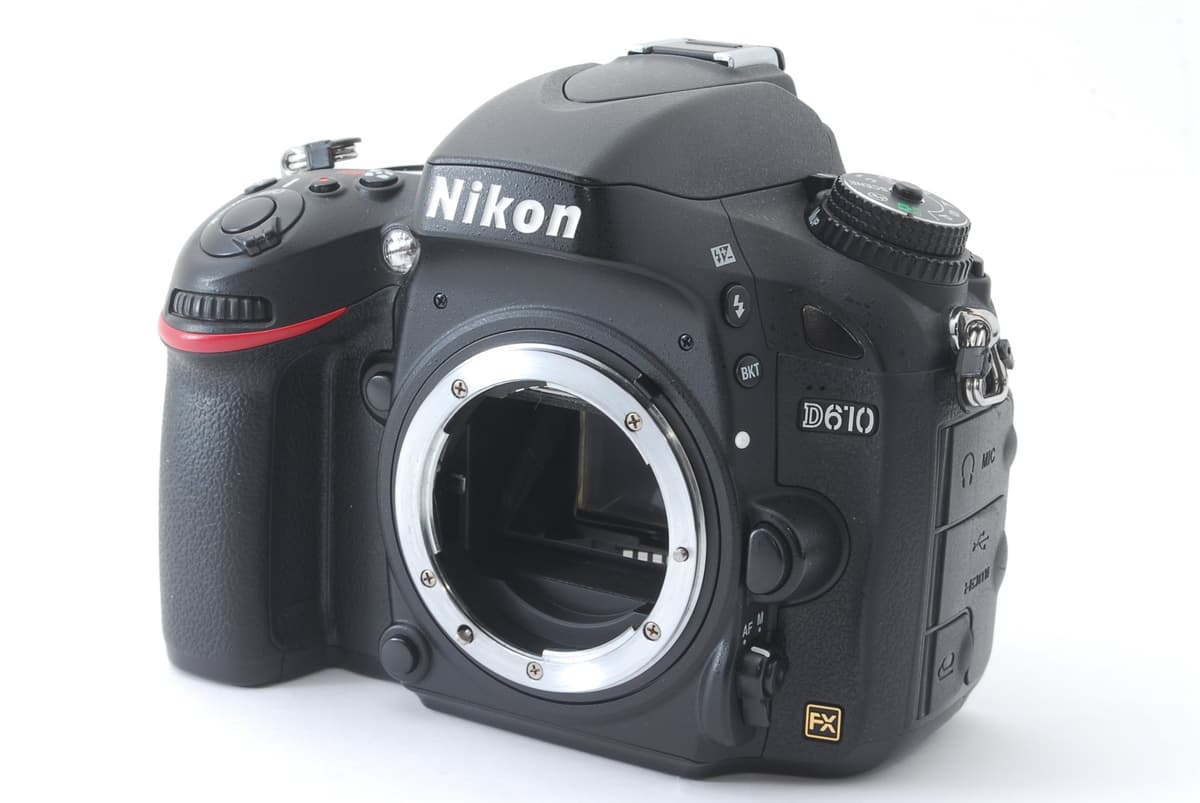 Nikon D610 24.3 MP CMOS FX formato - Cuerpo