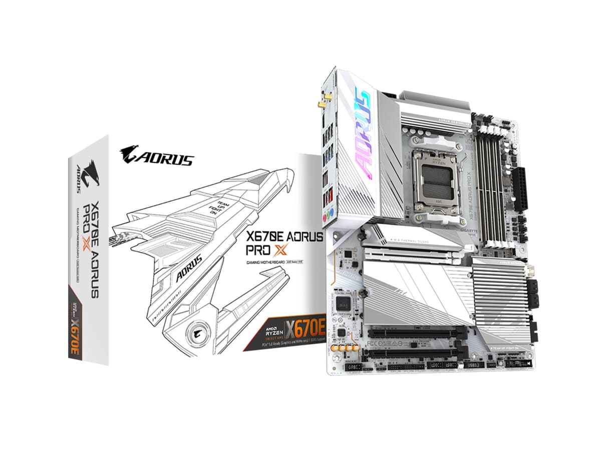 GIGABYTE X670E AORUS PRO X (AM5/LGA 1718/AMD/X670E/EATX/Garantía 5 años/DDR5/Quad M.2/PCIe 5.0/USB 3.2 Gen2x2 Tipo-C/WiFi 7/LAN Intel 2.5 GbE/Q-Flash Plus/EZ-Latch Plus/Placa madre)