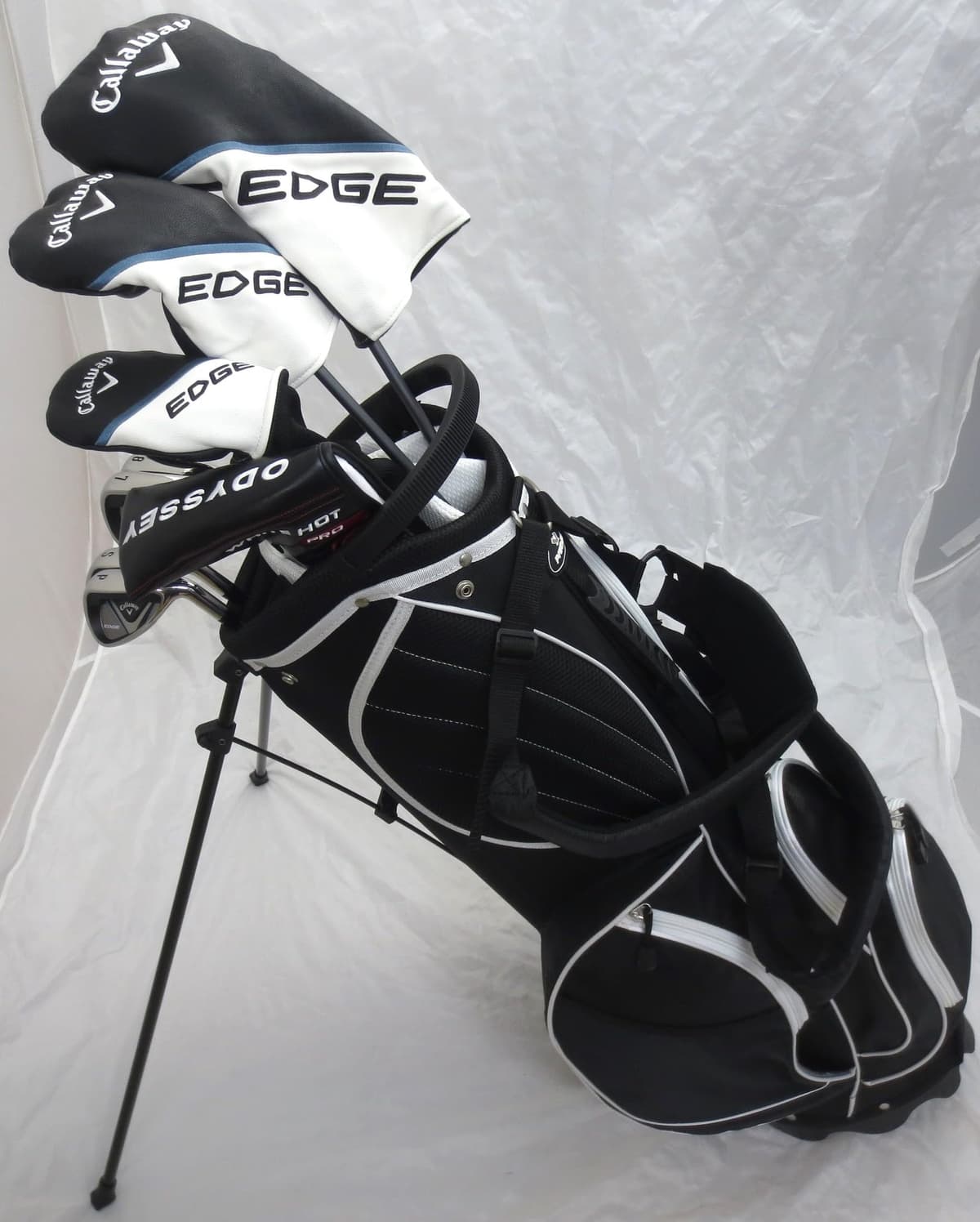 Conjunto completo de golf para hombres Callaway - Palos: Driver, Madera de fairway, Híbrido, Hierros, Putter Bolsa de carro con pie Flexión regular Callaway Complete Set RH Reg
