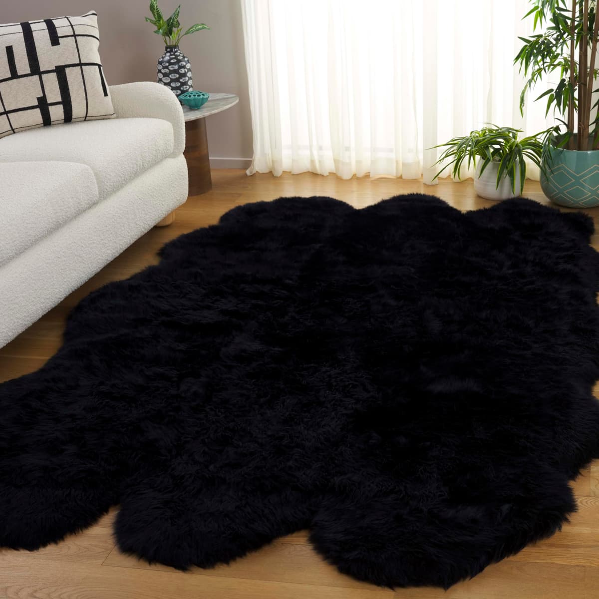 SAFAVIEH Alfombra de piel de oveja auténtica Midnight Black 5'5" x 7'7" hecha a mano SHS121C-5