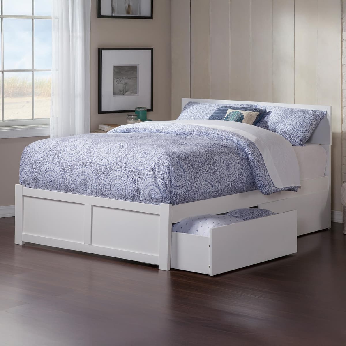Cama Plataforma AFI Orlando Queen con Pie y Cajones de Almacenamiento en Blanco AR8142112