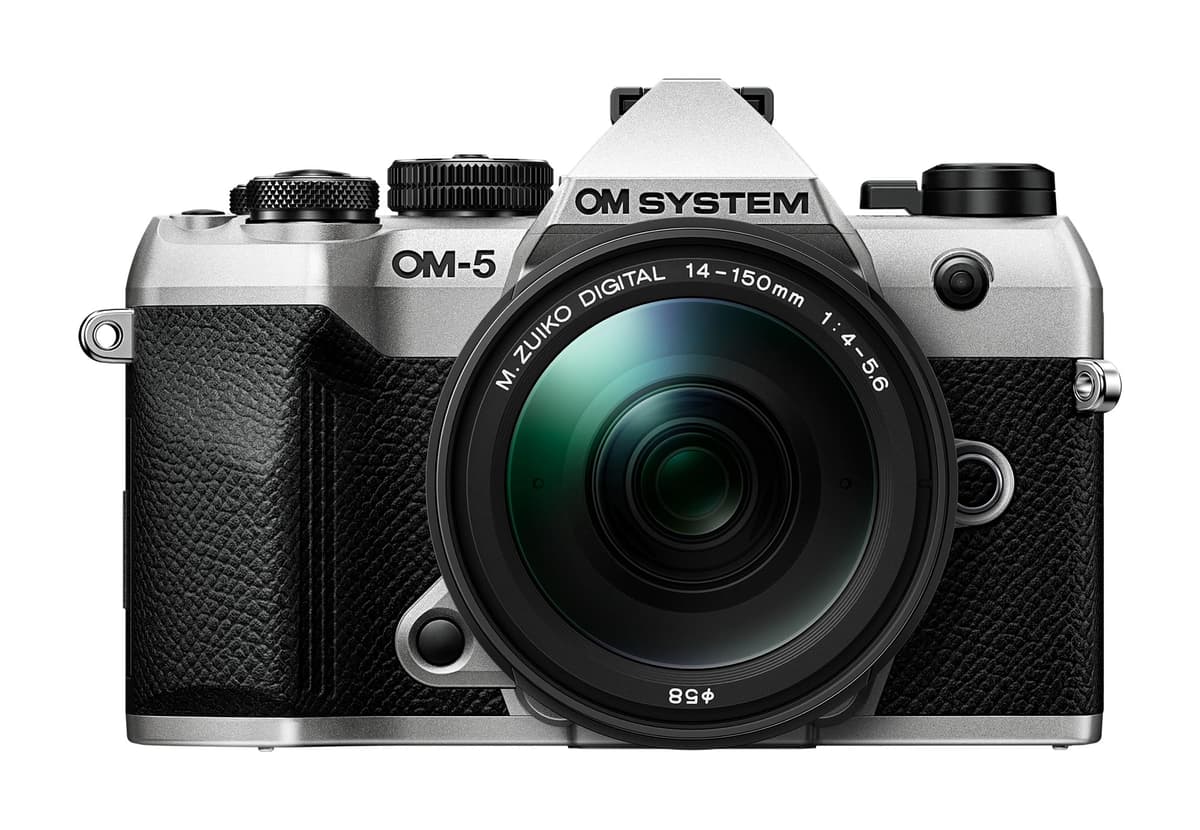 OM SYSTEM OM-5 Mark II SLV con M.ZUIKO Digital 14-150mm f4.0-5.6 II V210072SU000