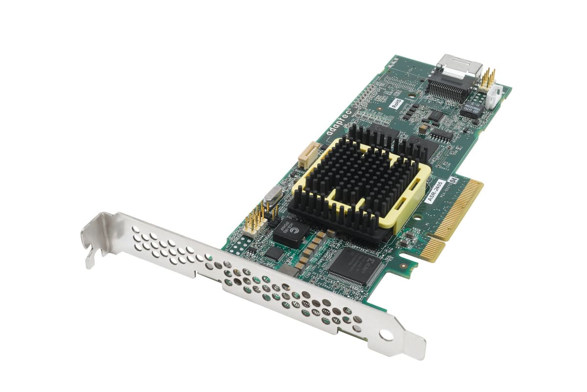 Adaptec 2244100-R 5805 Controlador RAID PCI-Express LP de 8 canales SATA/SAS 512MB con kit de cables