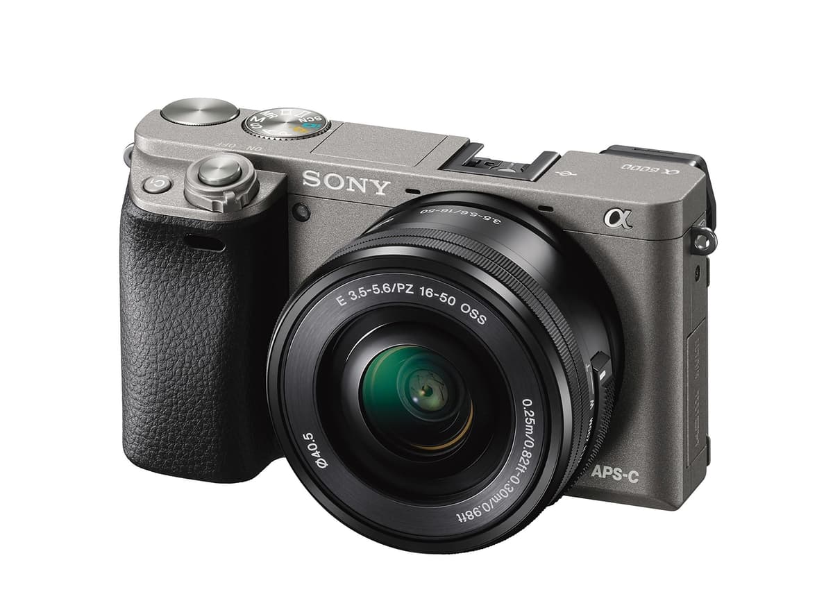 Sony Alpha a6000 Mirrorless con lente 16-50mm, Graphite (ILCE-6000L/H) (Renewed)