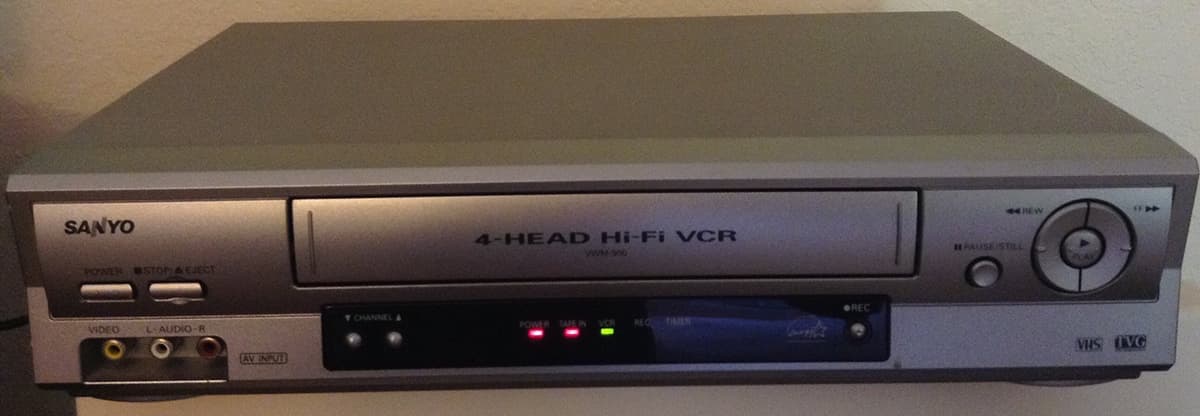 Sanyo VWM-900 VCR estéreo HI-FI de 4 cabezas (elige con o sin control remoto)