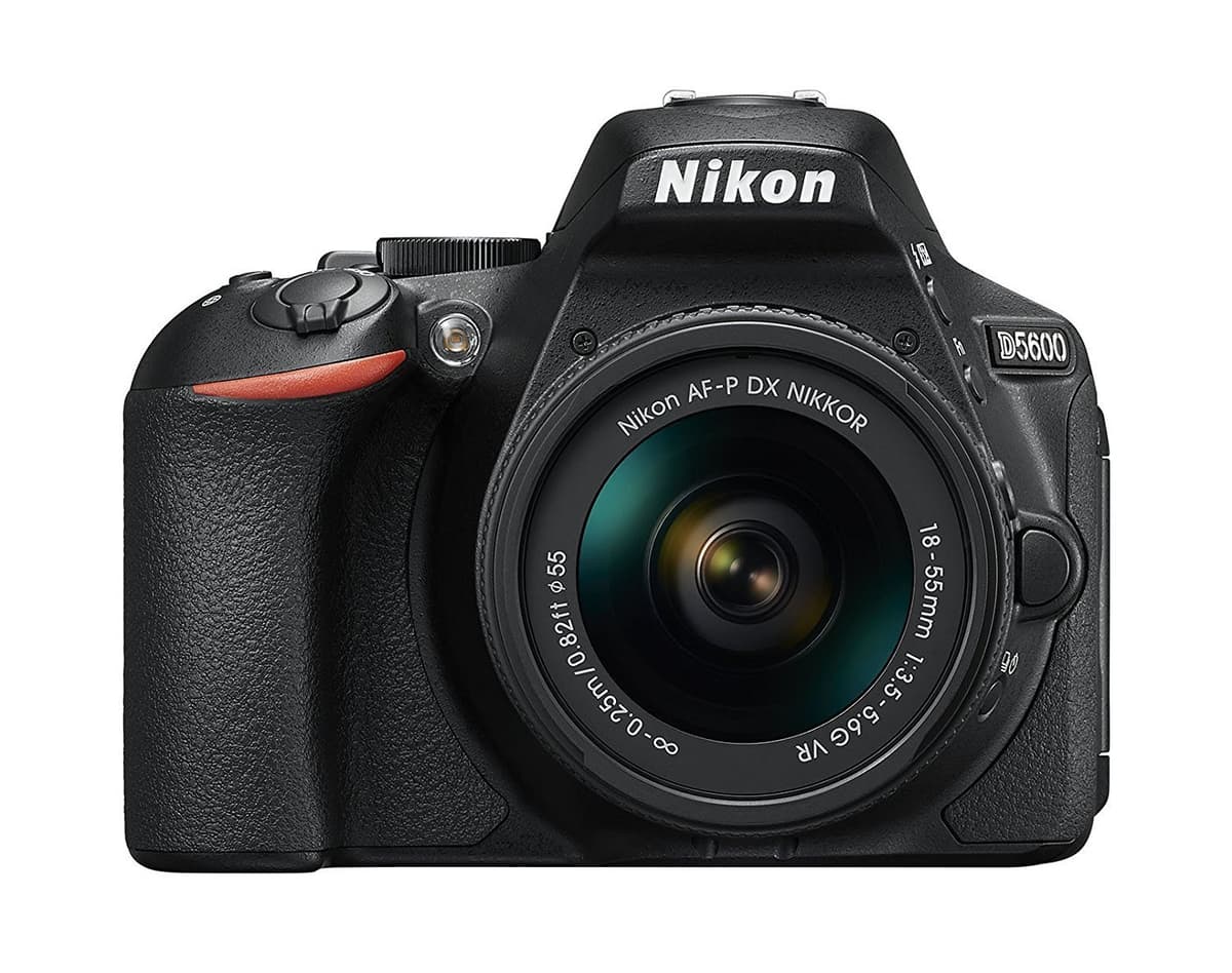 Nikon D5600 DSLR formato DX con AF-P DX NIKKOR 18-55 mm f/3.5-5.6G VR, pantalla táctil, Wi-Fi, Bluetooth (Reacondicionado) K-100979-00-CR