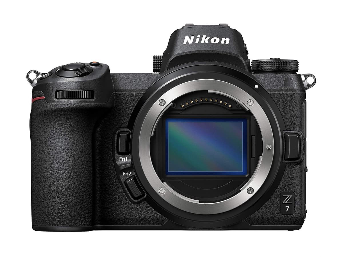 Nikon Z7 cuerpo sin espejo FX (Renewed) 1591-cr