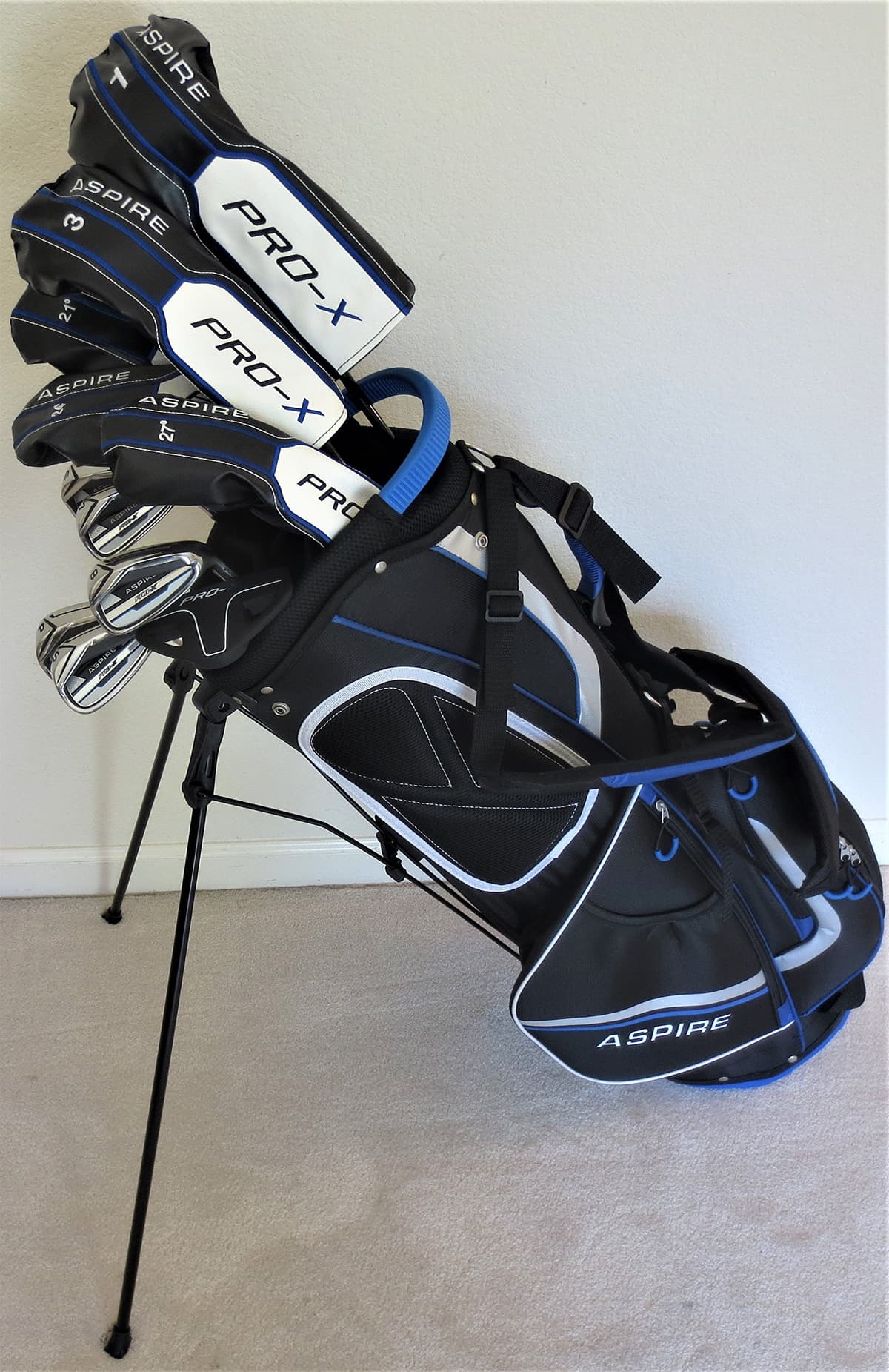 Set completo de golf para hombres altos (1" más largo) incluye driver 460cc, maderas, híbridos, hierros, wedge y bolsa con stand Tall Mens Right Handed Golf Set Reg