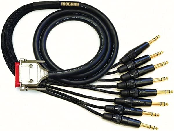 Mogami GOLD-DB25-TRS-10 - Cable de interfaz para grabadora analógica, 8 canales, DB25 a TRS, 10 pies.