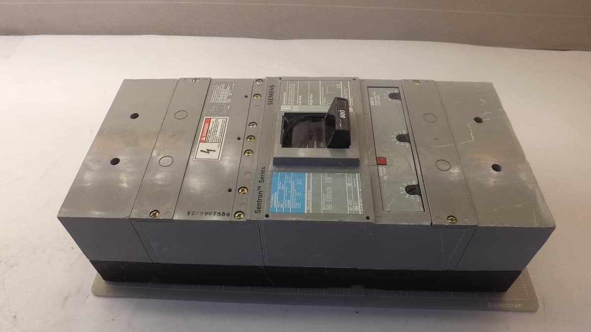 Siemens LMXD63B800 - Interruptor Automático, Disyuntor, Breaker de Circuito, 63A, 3 Polos, Termomagnético, Industrial, Protección Eléctrica