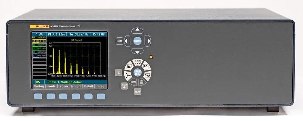 Fluke Norma 5000 FLUKE-N5K 3PP54 Analizador de Potencia Trifásico de Alta Precisión PP54, Exactitud 0.1%, Rango de Voltaje 0.3V-1000V, Corriente hasta 10A