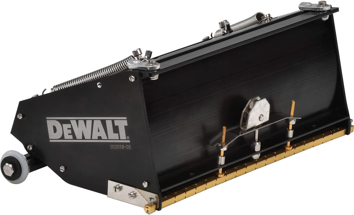 DEWALT MEGA DXTT-2-768 Caja Plana 10'' Alta Capacidad y Limpieza Fácil para Tablaroca/Yeso