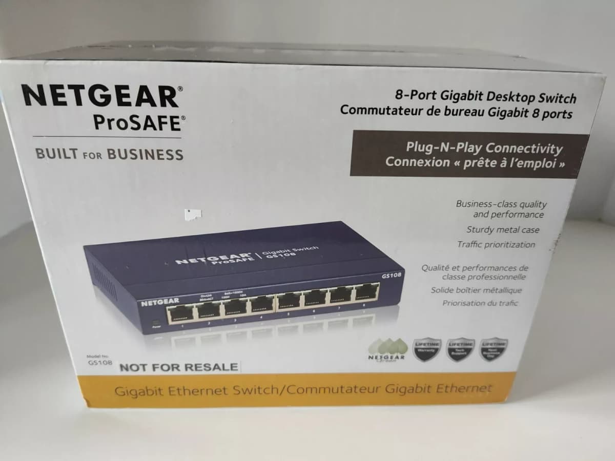 NetGear ProSafe GS108V4 8 Port Gigabit Ethernet Switch