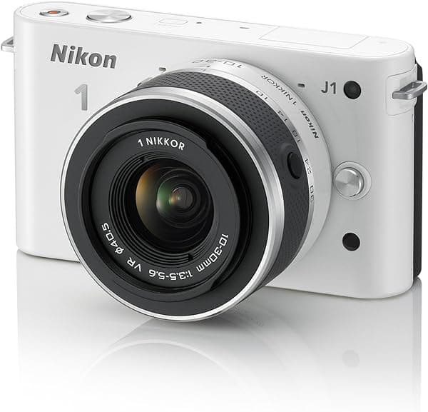 Nikon 1 J1 con Kit de Lente 10-30mm VR (Blanco) J1 White 10-30mm VR Kit