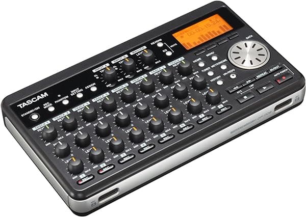 Tascam DP-008 Grabadora Portátil Multicanal Compacta