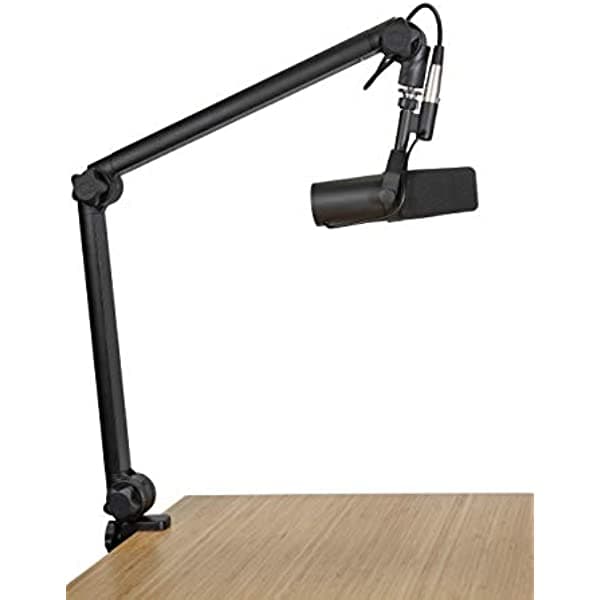 Gator Frameworks Soporte de micrófono de transmisión de lujo montado en el escritorio para podcasts y grabación; cable XLR integrado (GFWBCBM3000) GFWMICBCBM3000