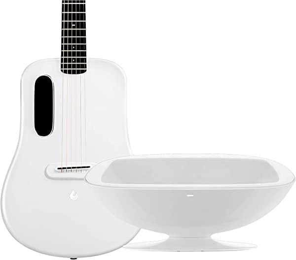 Lava ME - Guitarra inteligente de 36 pulgadas en color blanco con funda Space Bag y base de carga