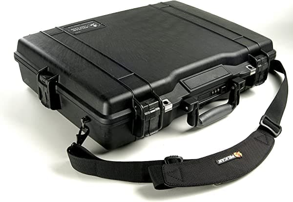 Pelican 1495 CC#1 Deluxe estuche para computadora 1495-003-110