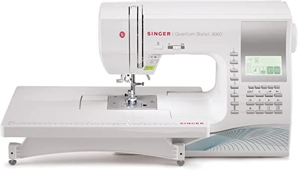 SINGER Quantum Stylist 9960 Máquina de Coser y Acolchar Computarizada con Mesa Extensible y Kit de Accesorios | 600 Puntadas, Marco Metálico, Luz LED y Botones Táctiles