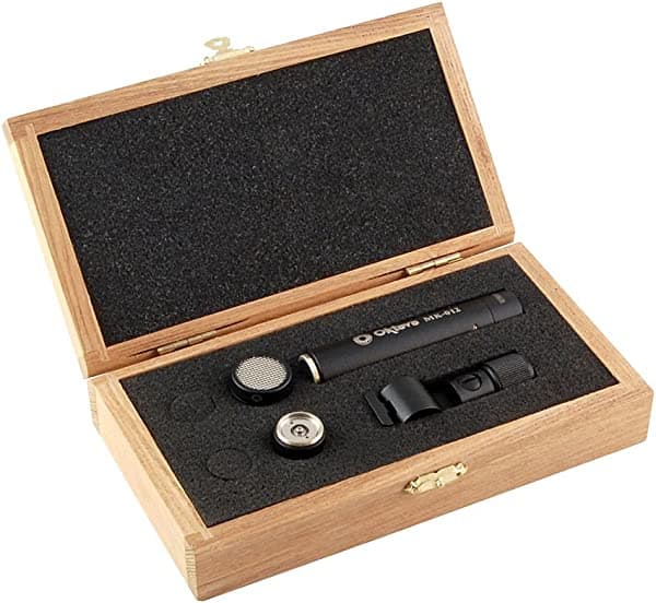 Oktava MK-012-01 Condensador de diafragma pequeño, cápsula cardioide (negro)