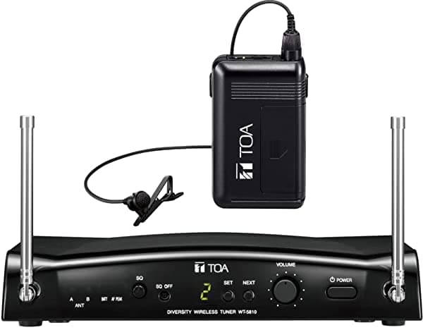 Toa Ws-5325U-Am Rm1D00 Sistema Inalámbrico Uhf De 16 Canales Incluye Receptor Sintonizador Wt-5810(M1) Transmisor Recargable Wm-5325(M1) Y Micrófono Lavaliere Yp-M5300