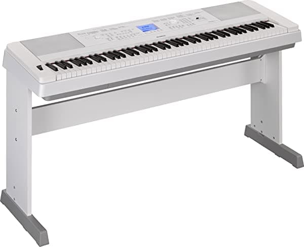 Familia Yamaha Blanco DGX660WH