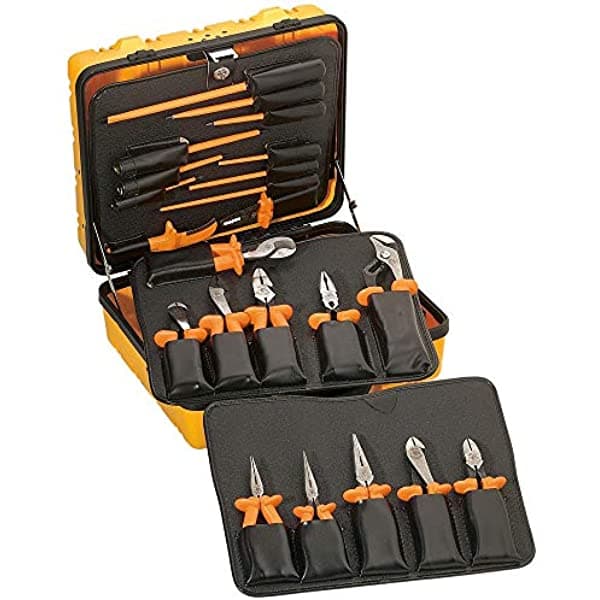 Klein Tools 33527 Kit De Herramientas Aisladas De Uso General Clasificación De 1000 Voltios Viene En Estuche Personalizado De 3 Palés Con Bloqueo 22 Piezas