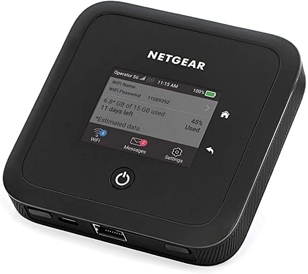 Netgear Nighthawk M5 5G Hotspot Móvil Con Wifi 6 (Mr5200) Router Inalámbrico Ultrarrápido 5G Funciona Mejor Con At&T Y T-Mobile Conecta Hasta 32 Dispositivos Red Inalámbrica Segura En Cualquier Lugar MR5200-100NAS
