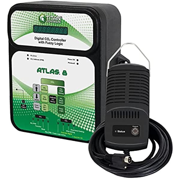 Titan Controls Hgc702853 Serie Clásica Atlas 8-Digital Co2 Controlador Logic Fuzzy 120 Voltios Black