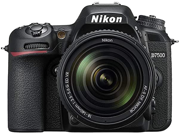 Nikon D7500 Cámara DSLR 20.9MP con Lente AF-S DX NIKKOR 18-140mm f/3.5-5.6G ED VR Negra 1582