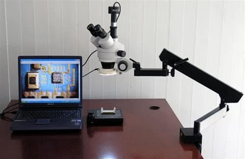 AmScope SM-6TX-FRL-M Microscopio Estéreo Trinocular Profesional Digital con Zoom, Oculares WH10x, Aumento de 3.5X-45X, Objetivo de Zoom 0.7X-4.5X, Luz Anular Fluorescente de 8W, Soporte con Brazo Articulado de Sujeción, 110V-120V, Incluye Lente Barlow de 0.5X, Incluye Cámara de 1.3MP con Lente de Reducción y Software