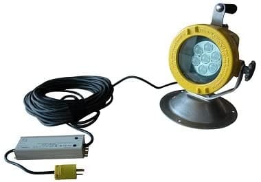 Larson Electronics Epl-Bs-70Led-100 X 12-S-12Vdc Lowvage - Portable - Luz Led A Prueba De Explosión - Soporte Base Circular (Spot-12 V Dc)