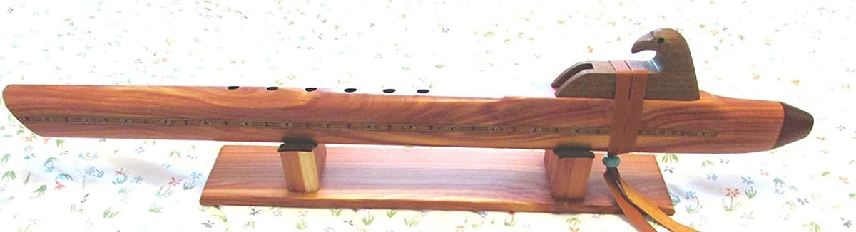spirit flutes Nativo Americano Bajo D Cedar Hand Hold Hands Mujeres Impresionantes Suena