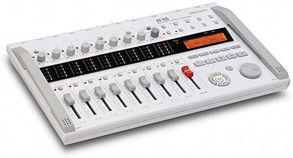 Multitrack Sd Grabadora Zoom R16 Controladora E Interfaz Colores Variados