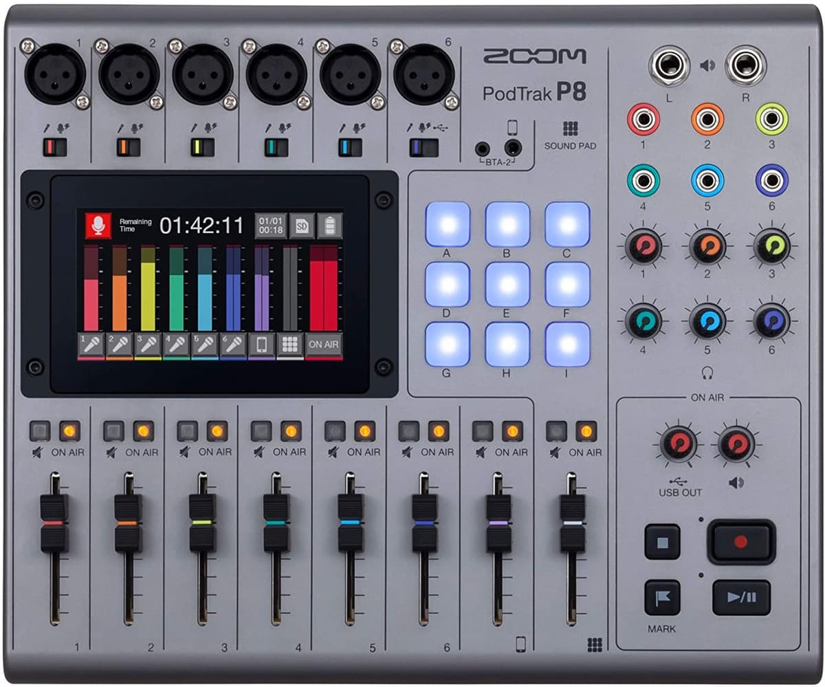 Zoom PodTrak P8 Grabadora de Podcasts, 6 Entradas de Micrófono, 6 Salidas de Auriculares, Entrada Telefónica, Pads de Sonido, Edición Integrada, Grabación en SD, Interfaz USB, Batería.