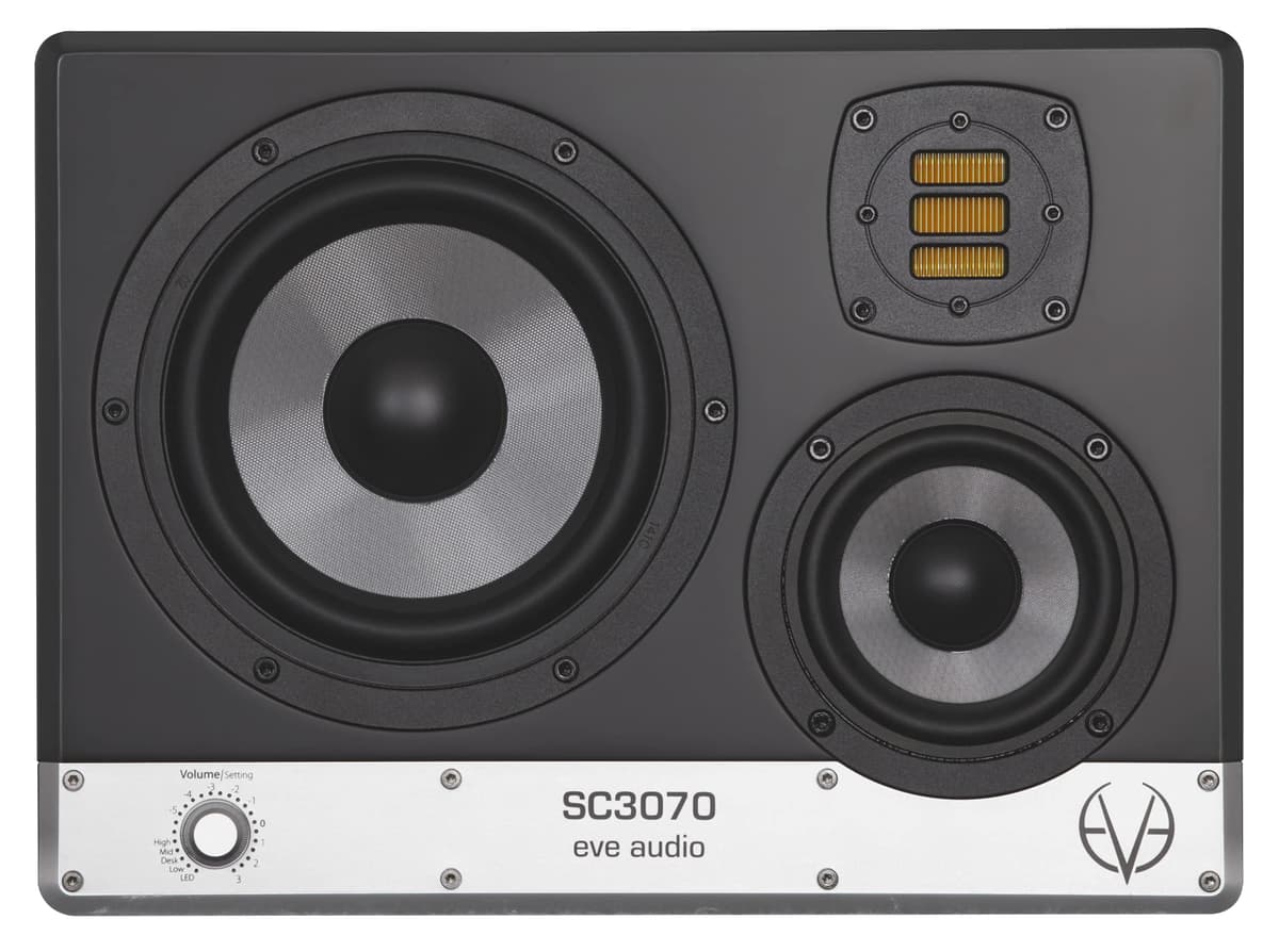 EVE Audio SC3070-RIGHT Monitor de Estudio Activo 3 Vías Midfield/Main, Woofer 6.5", Rango 35 Hz-25 kHz, SPL Máx. 110 dB (Derecho)