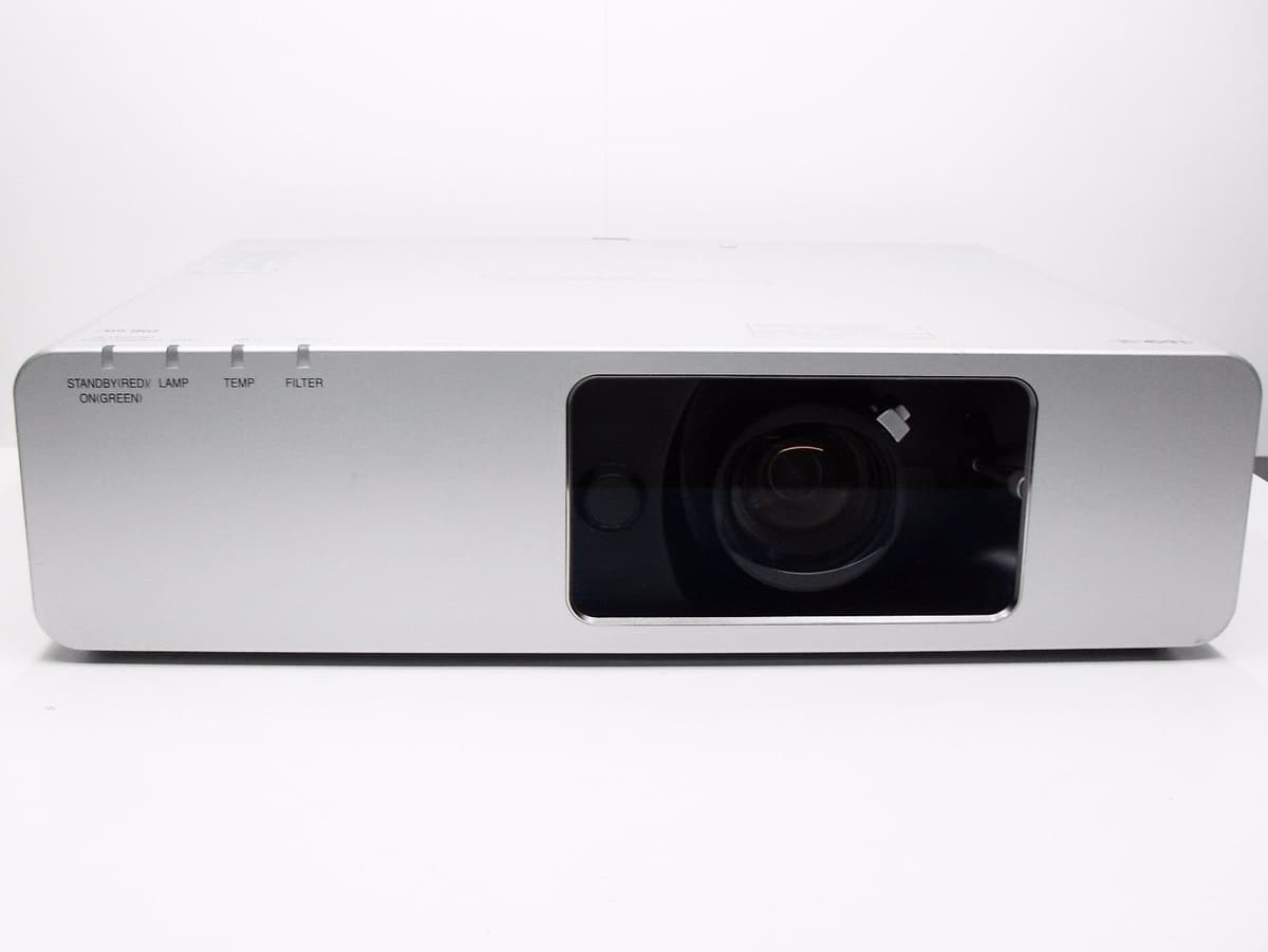 Panasonic PT-FW100NTU Proyector LCD WXGA 3000 lúmenes 400:1 inalámbrico VGA S-Video Componente