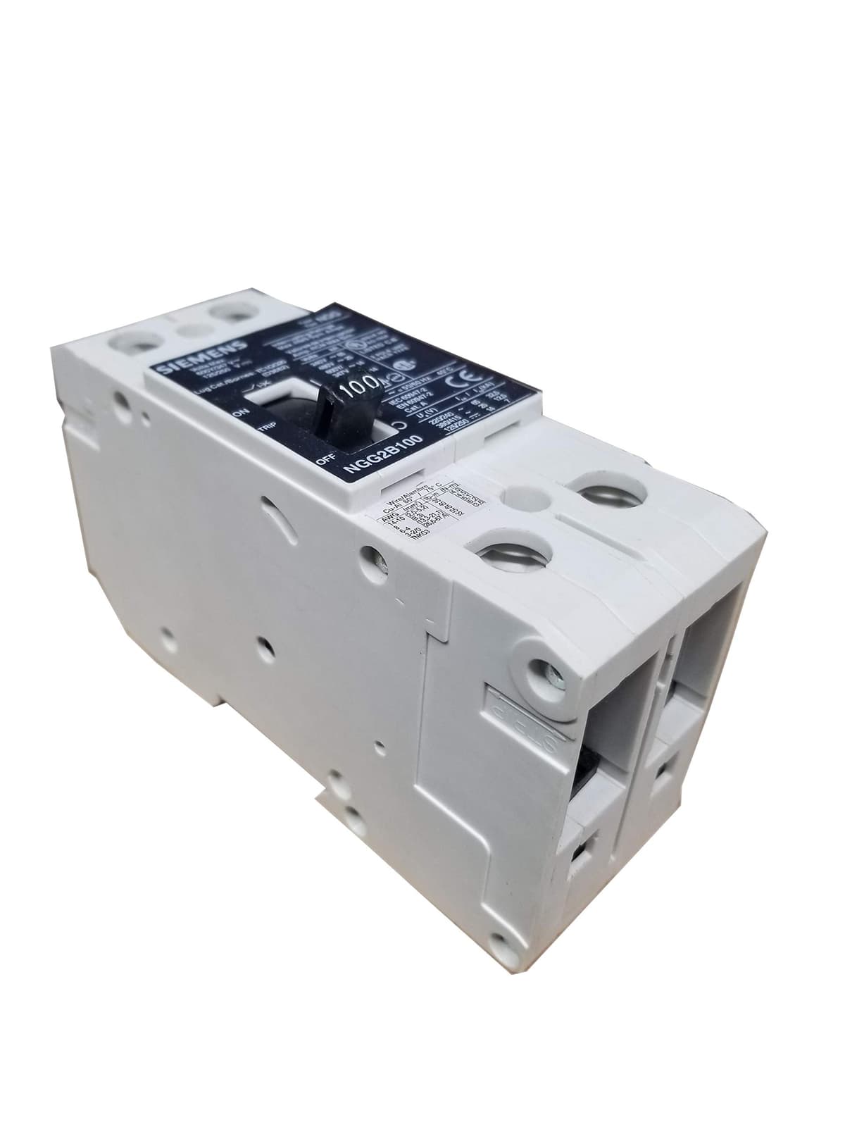 SIEMENS NGG2B040L Breaker NGG 40A 2P 480V 25k Lugs, Negro, Interruptor Termomagnético, 2 Polos, Alta Capacidad de Corte