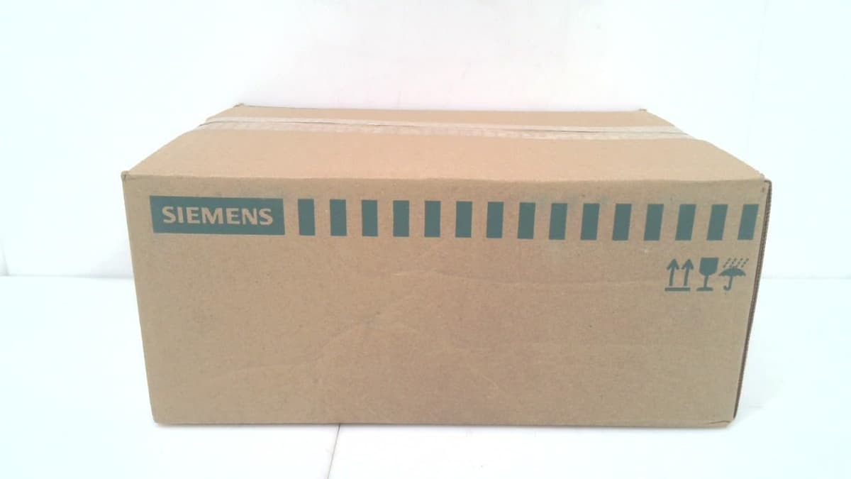 SIEMENS 3VA51 3VA9138-0DK84 Interruptor automático accesorio de operación de profundidad, NEMA 4X, color negro, para breaker 3VA51