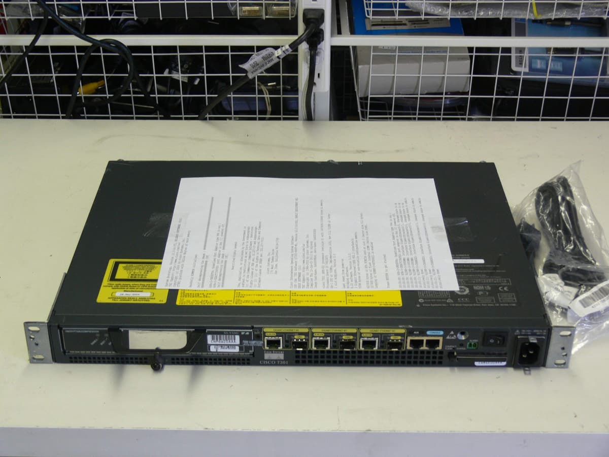 Cisco 7301 Router Chassis CISCO7301 Reacondicionado - Enrutador empresarial, chasis para rack, alto rendimiento, compatible con redes Cisco 0746320816463-cr