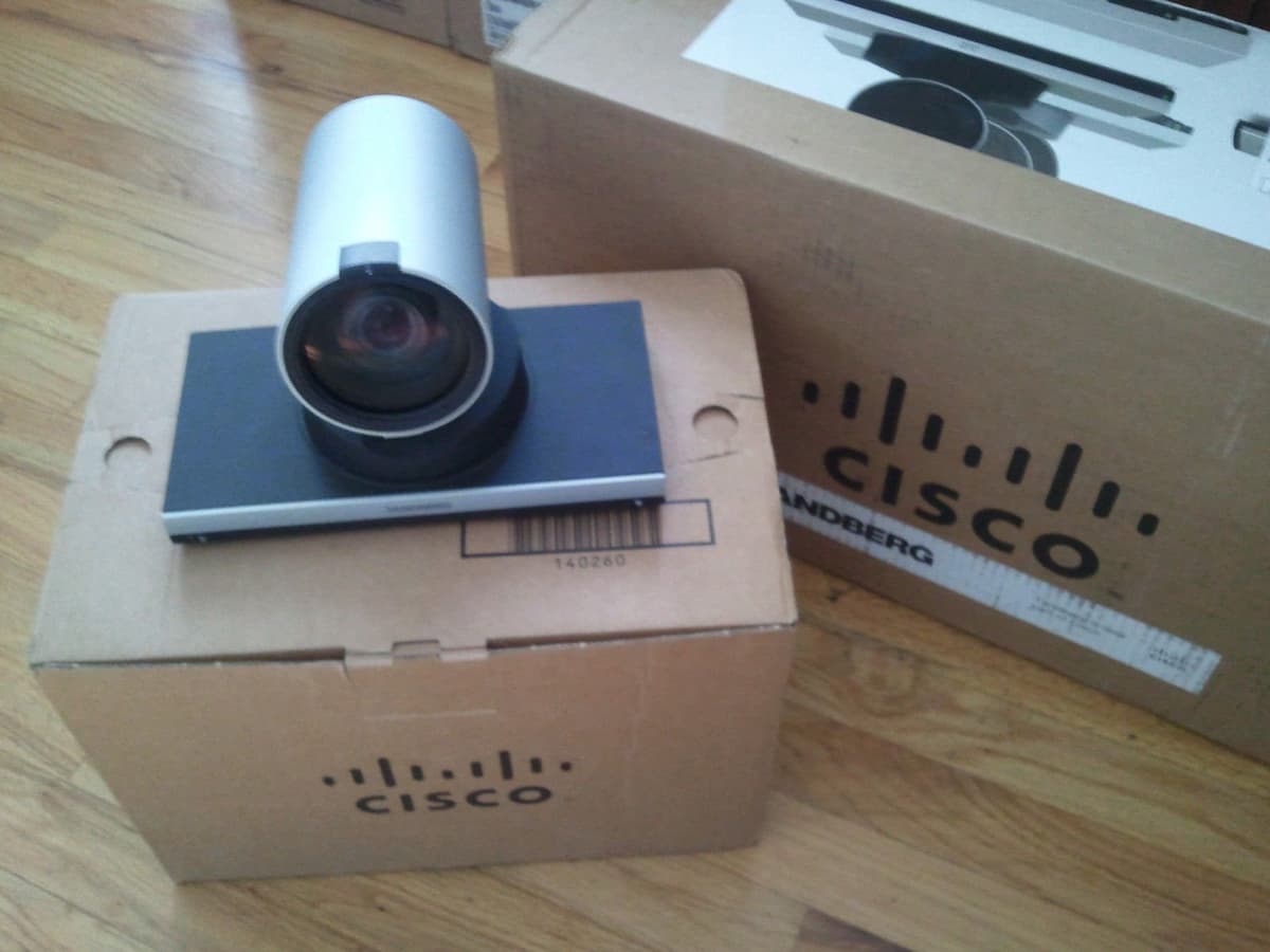 Cisco Tandberg CTS-PHD-1080P12XS Cámara 1080p 12x Zoom para Telepresencia Video Conferencias HD (Part Number CTS-PHD-1080P12XS=)