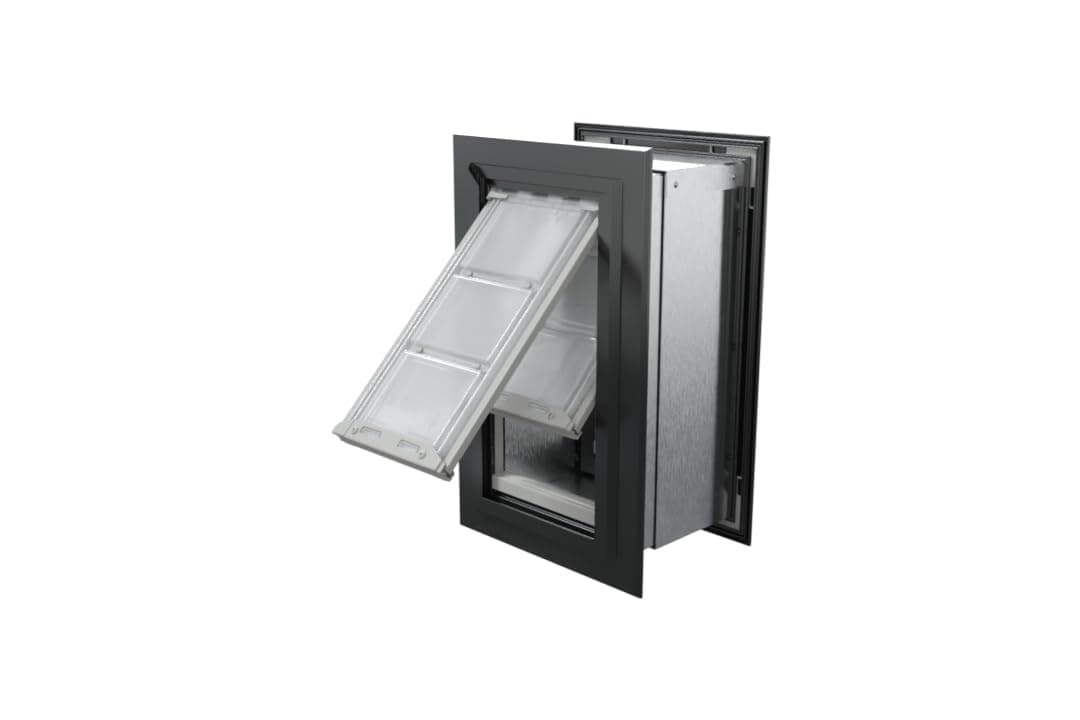 Puerta para Mascotas Endura Flap Doble para Paredes Gruesas | Diseño de Pared Profunda de hasta 13" de Grosor | Aleta Doble Aislante de Doble Capa y Marco de Aluminio Duradero | Incluye Cubierta de Bloqueo | Negra, Pequeña, Doble Aleta 04EF-C10SS-2B