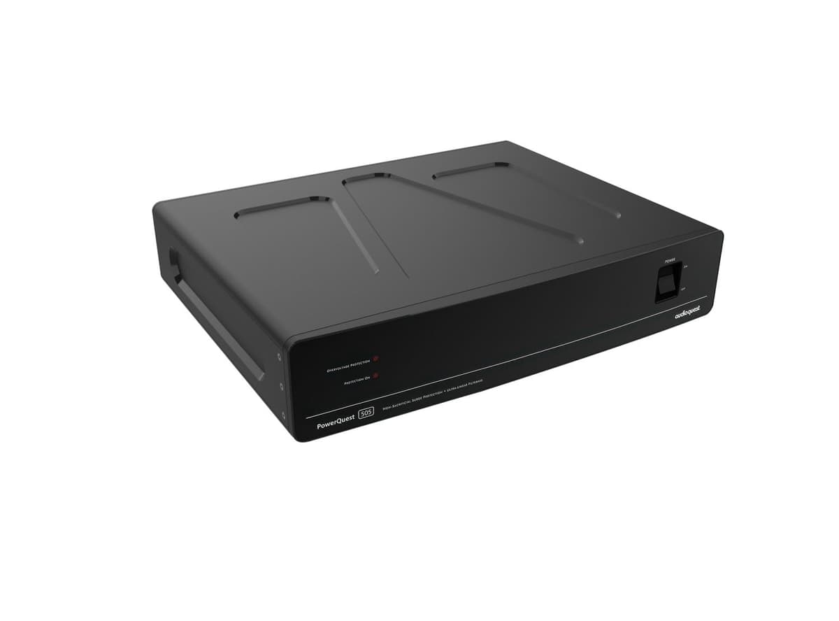 AudioQuest PowerQuest 505 Acondicionador de Energía y Protector contra Sobretensiones No Sacrificable de 12 Tomas - Norteamérica PQ505NA