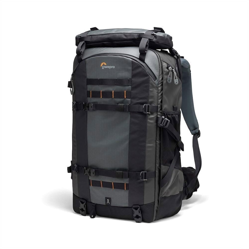 Lowepro Pro Trekker BP 650 AW II, Mochila Fotográfica para Exterior con Tela Reciclada, Compatible con Lentes de 800 mm, Cubierta Impermeable, Estuche para Cámaras Mirrorless/DSLR, Negro/Gris Oscuro, Tejido Principal Recubierto, Cierres Sellados LP37481-PWW