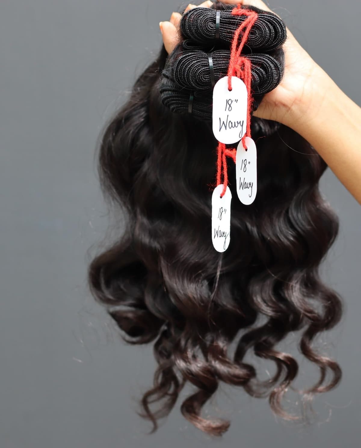 IDM 18" Wavy 3 bundles - Cabello virgen indio natural, doble weft, single donor