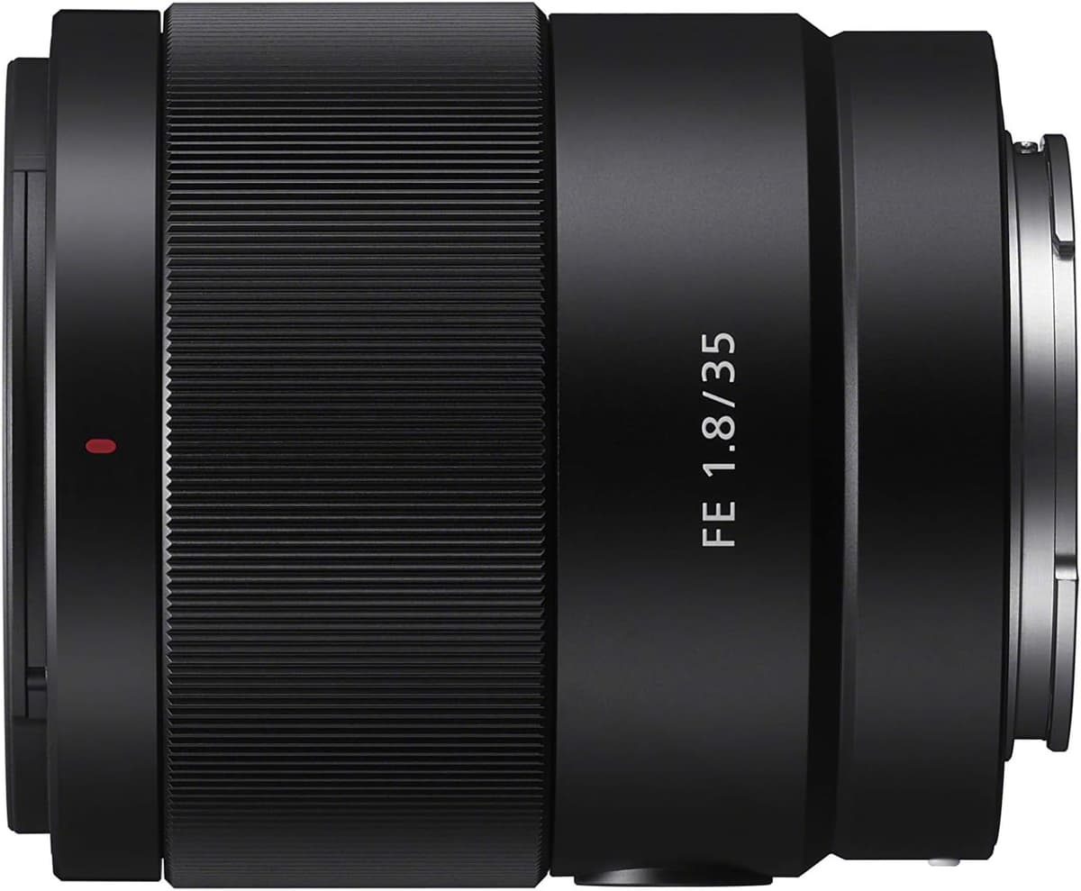Sony FE 35 mm f/1.8 Montura E Lente Full Frame - SEL35F18F