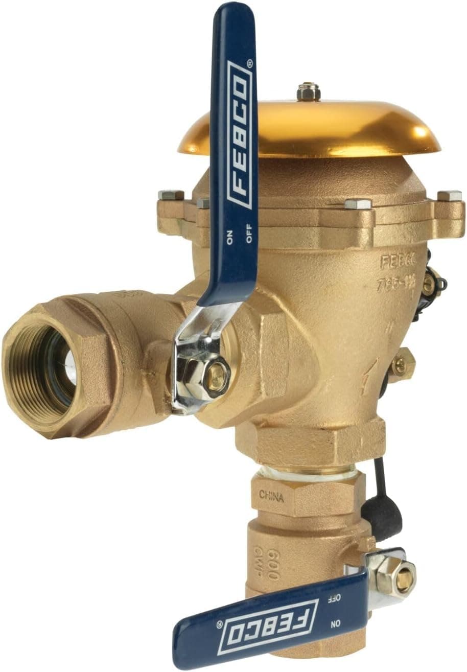Febco 765 Series 1-1/2" Rompe vacío a presión en bronce, cierre cuarto de vuelta, conexiones NPT, sensor de congelamiento SentryPlus, para plantas e irrigación T765GBV