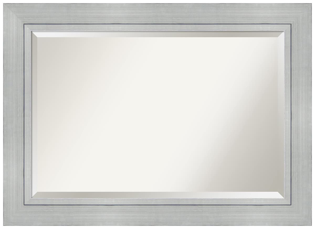 Amanti Art Espejo de Pared Plateado 31x43 Romano Plateado Rectangular Espejo de Baño para Decoración de Pared Sala de Estar, Marco de Madera Grande Casual, Se Cuelga Horizontal y Verticalmente, Decoración de Baño, Borde Biselado DSW1385250